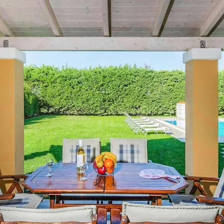 Gialetti * Almiros Beach