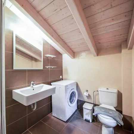 Gialetti * Almiros Beach